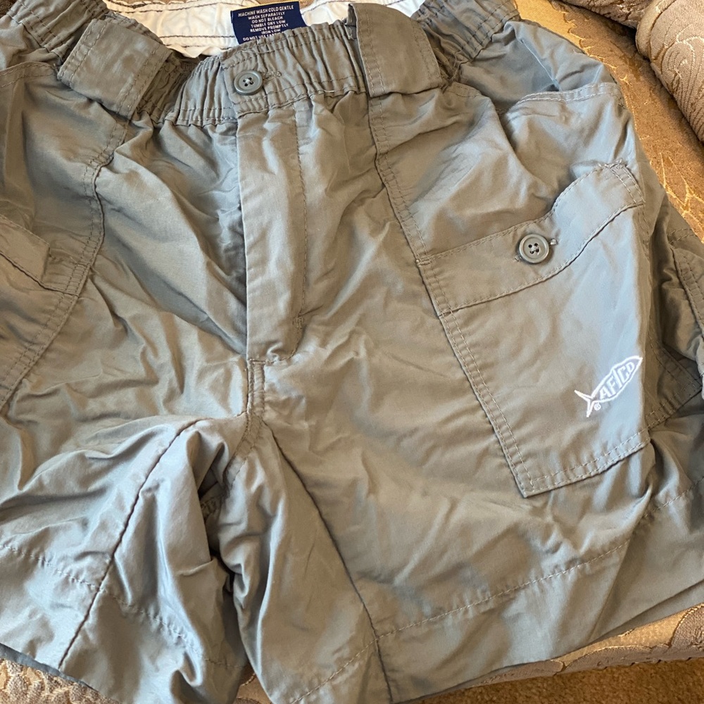 Size 28 AFTCO shorts, gray. Good condition.